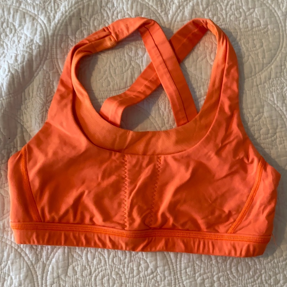 Lululemon sports bra